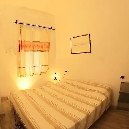 Casa Vacanza A 2 Passi Dalla Spiaggia * La Caletta